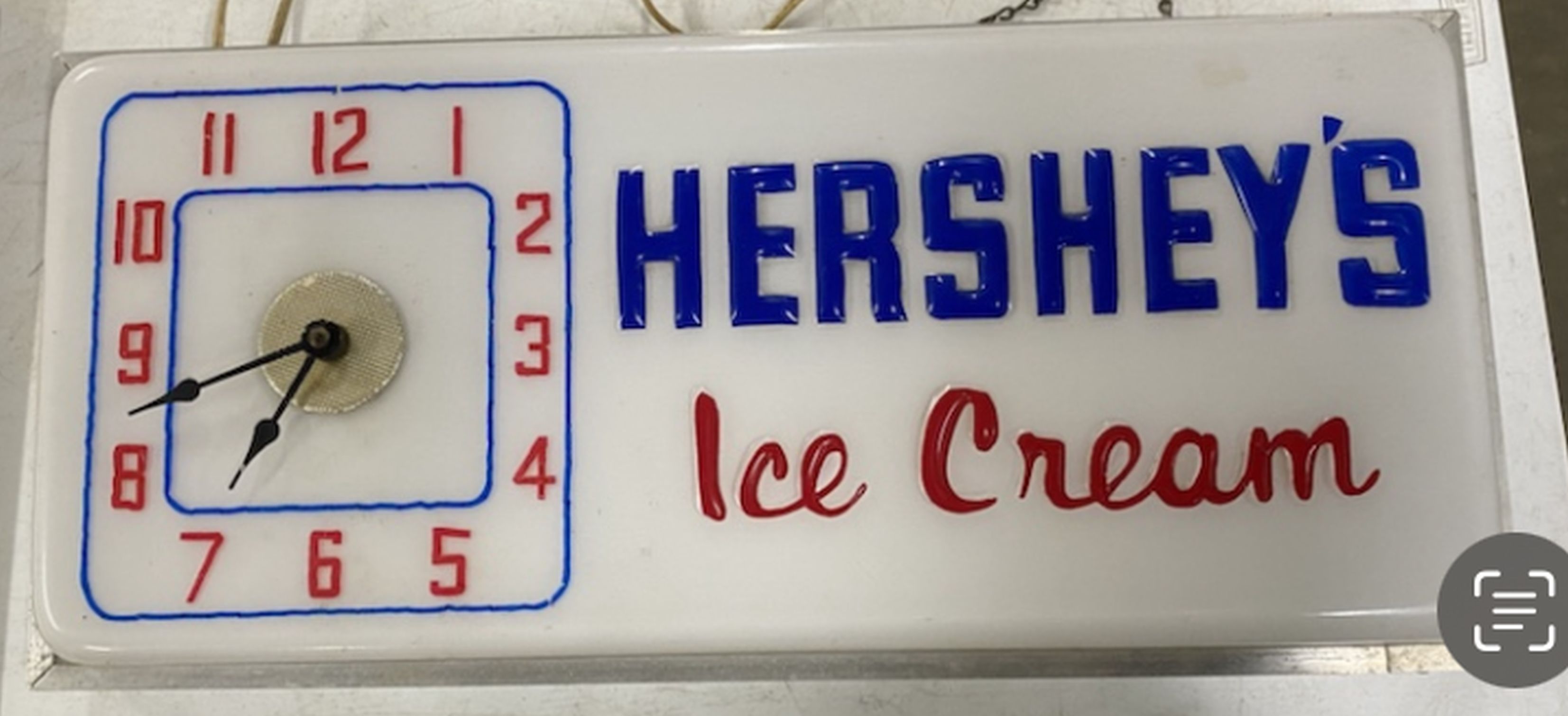 HERSHEYS ICECREAM 壁掛け時計看板 ハーシーズライトボックス HERSHEYS ICECREAM 壁掛け時計看板 ハーシーズライトボックス