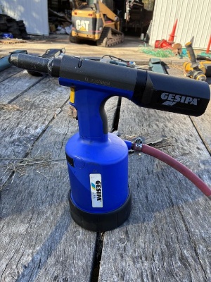 Gesipa Taurus Air Riveter (like New)