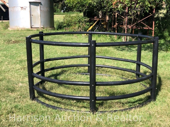 Black round poly pipe bale Feeders