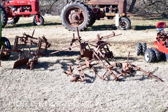 Two row cultivator