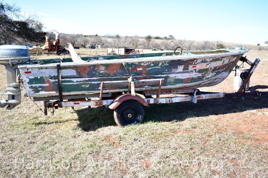 Aluminum boat with Evinrude 25hp engine