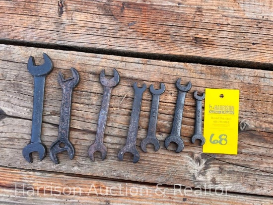 Variety of vintage Wrenches