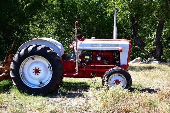 Ford 801 Select O Speed Tractor