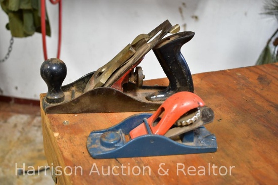 2 hand planers