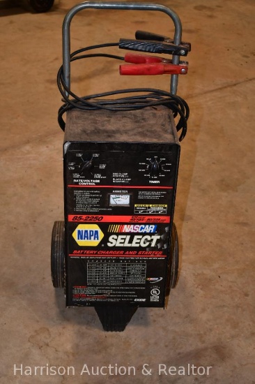 NAPA Nascar Select Battery Charger and Stater