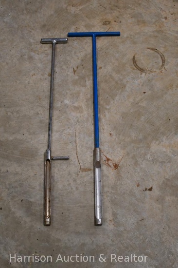 2 Tubular Soil Samplers