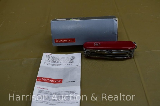 NEW Victorinox Swiss Champ Swiss Army Knife