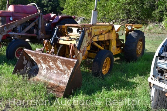 MASSEY FERGUSON 2200 WITH LOADER