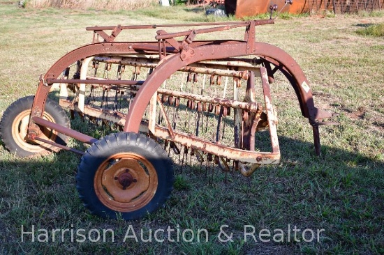 NEW HOLLAND RAKE