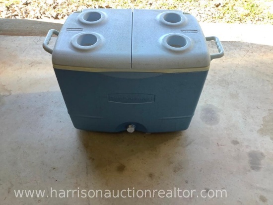 Ice chest