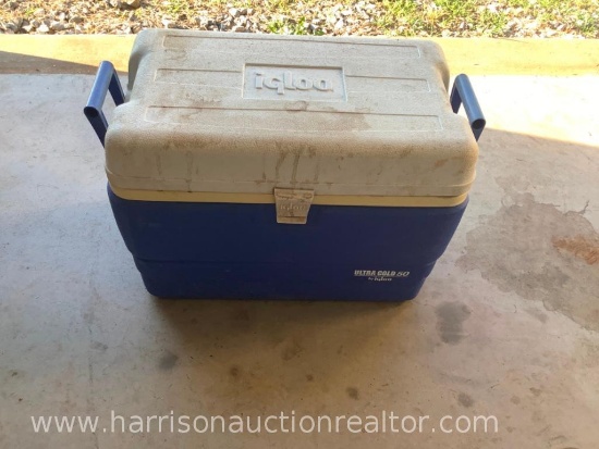 Igloo ice chest