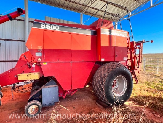 CASE INTERNATIONAL 8580 4X8 SQUARE BALER