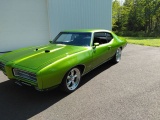 1969 Pontiac GTO 2 Door Hardtop Coupe.â€œHouse of Kolorâ€ Green with black