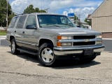 1999 Chevrolet Tahoe SUV.Every option works.Perfect in every way!4x4 w/barn
