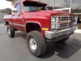 1987 Chevrolet K10 Silverado Truck.4x4, 6 inch lift kit w/new 35' tires and