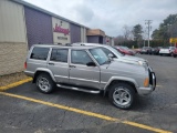 2000 Jeep Cherokee Classic SUV. Gorgeous paint and interior. Numbers matchi