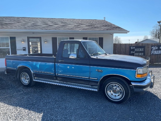1994 Ford F150 Truck. Well Maintained truck. Believed to be 103416 miles (t