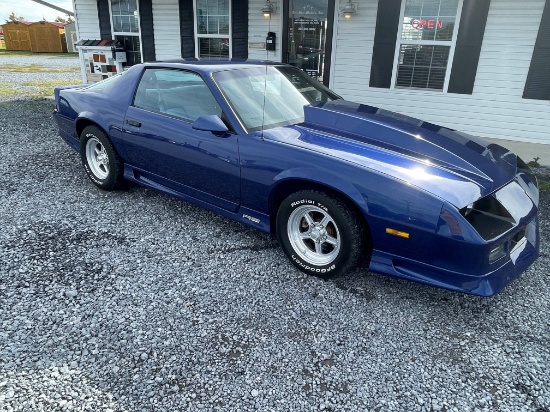 1992 Chevrolet Camaro Coupe. Has been modified. Super clean no rust. Low ac