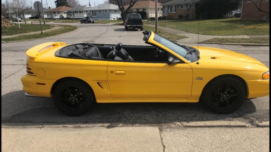 1994 Ford Mustang GT Convertible.5 speed.5.0L engine. TITLE DELAY