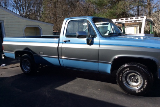 1987 Chevrolet Silverado R10 2WD Truck. Super clean, unmolested Florida tru