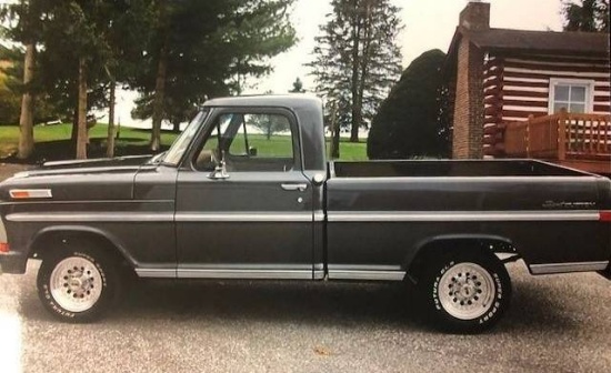 1972 Ford F100 Truck. Fuel Injected. Total frame off restoration.351 Windso