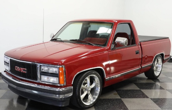 1992 GMC Sierra 1500 SLE Truck. Solid Southern Truck. Red Metallic Paint. S