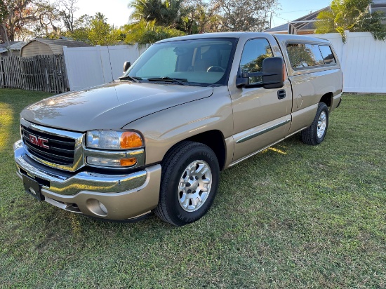 2006 GMC Sierra SLE 1500 Regular Cab Truck. Clean, 2 owner truck with only
