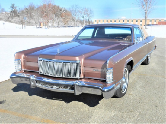 Classic 1976 Lincoln Town Coupe with only 41,000 Original Miles!127.2 Inch