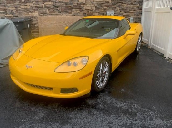 2005 Chevrolet Corvette Coupe.Z51, books and window sticker.Newer tires, wh