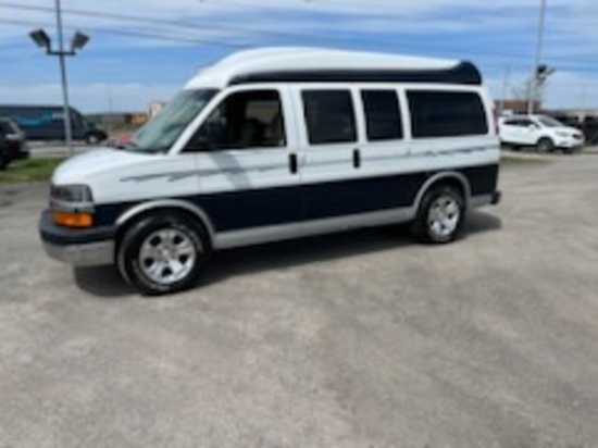 2003 Chevrolet Express Hi-Top Conversion Van.2 owner hi-top conversion van.