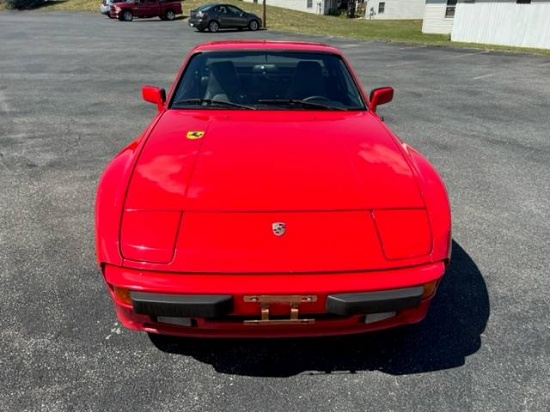 1983 Porsche 944 Coupe. Guards Red. Original paint. Very solid body. Very n