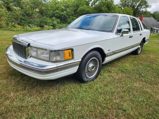1990 Lincoln Town Car