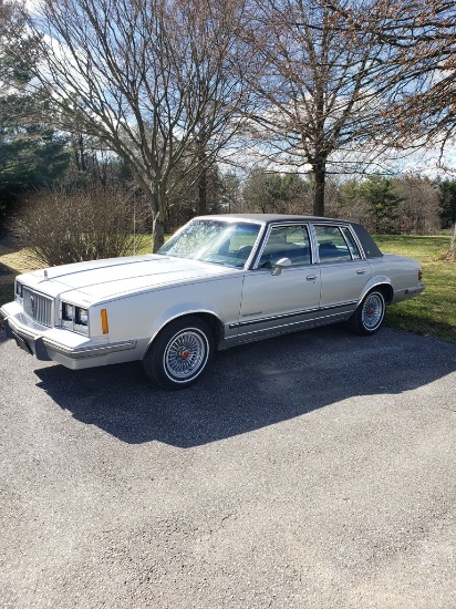 1986 Pontiac Bonneville