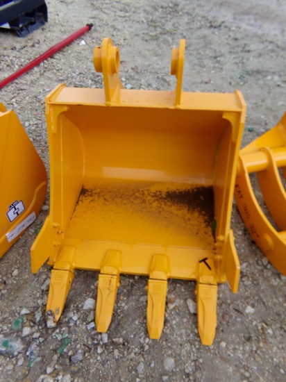 NEW 24" Excavator Bucket
