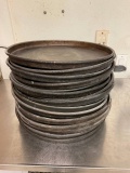 assorted aluminio pans