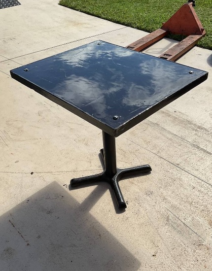 Square table