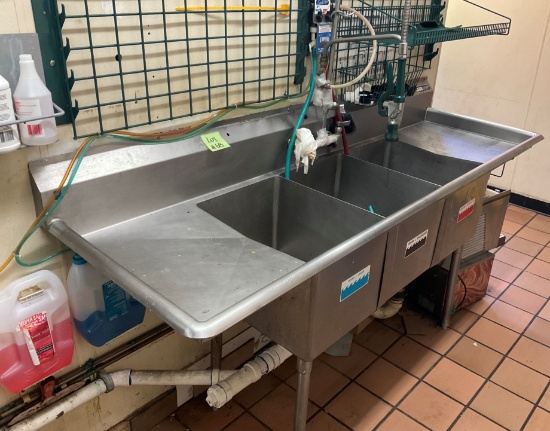 3 compartment sink  with right and left wings