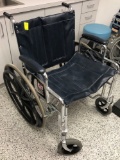 Everest & Jennings Traveler XD wheelchair