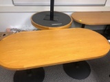 Lot of 4 tables 2 round 2 oval