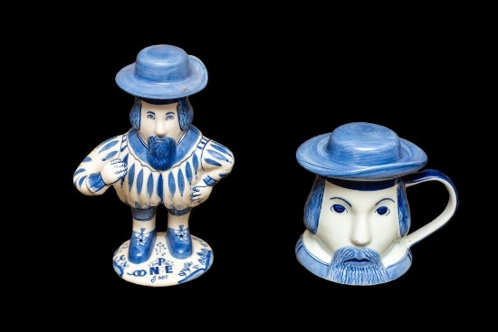 RARE Mr. Nobody Colonial Williamsburg Delft Decantur and Restoration Mug, Blue & White Porcelain Lot