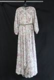 Jovani White Floral Patterned Full Length Dress Size: 4