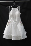 Alyce Paris White Cocktail Dress with Floral Applique Size: 10