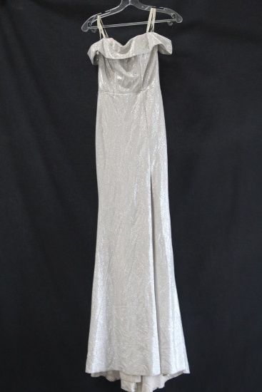 Faviana White Full Length Dress Size: 0, Faviana White Full Length Dress wi