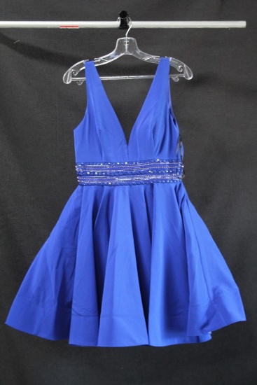 Ieeana MacDuggal Blue Cocktail Dress with Beaded Waistline Size: 8, Rachel