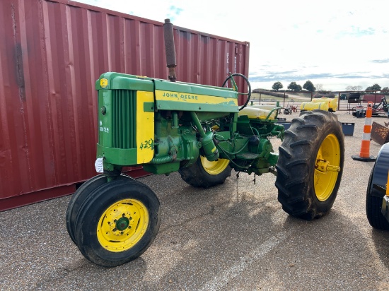 John Deere 420 Tractor