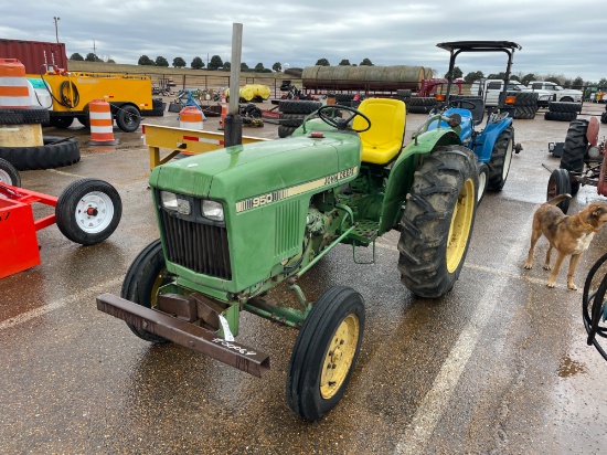 John Deere 950 Tractor