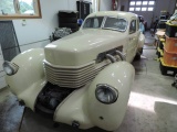 1937 Cord 812 “Beverly”
