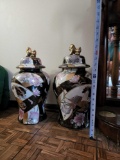 2 Oriental Vases