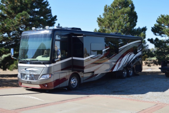 2014 Dutch Star Newmar Motor Coach