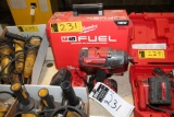 MILWAUKEE LOT 4 (approx.) IMPACT WRENCH